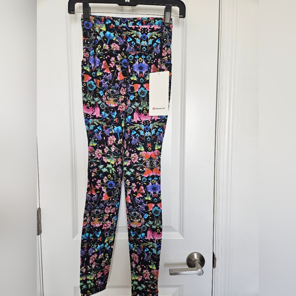 NWT Lululemon Swift Speed High-Rise Tight 28" Flowerscope Black Multi Sz 0